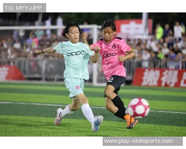 博梦足球引领未来足球潮流助力年轻球员成就梦想与激情