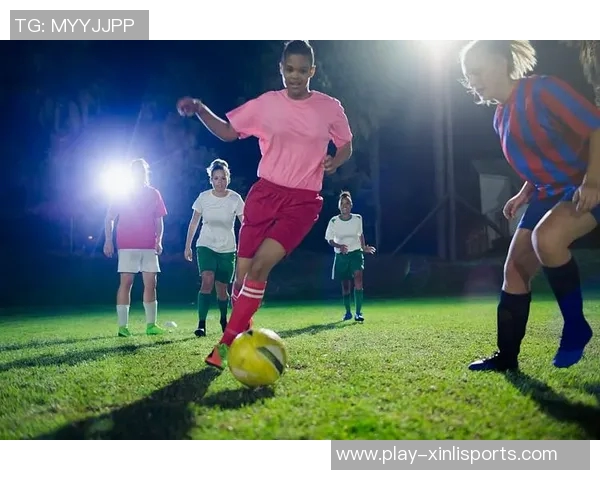 足球比拼激情四射球场上的友谊与竞争交织成美丽画卷